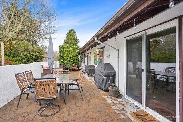 13710 SE 251st Place, Kent, WA 98042