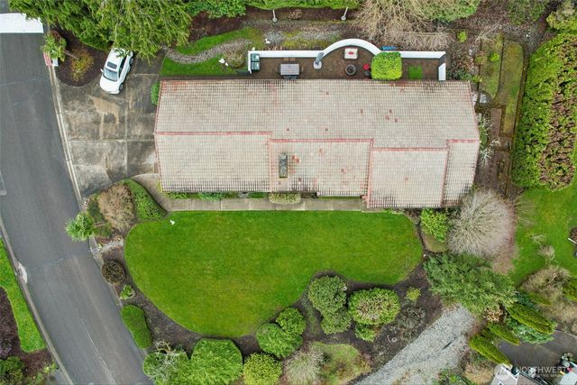 13710 SE 251st Place, Kent, WA 98042