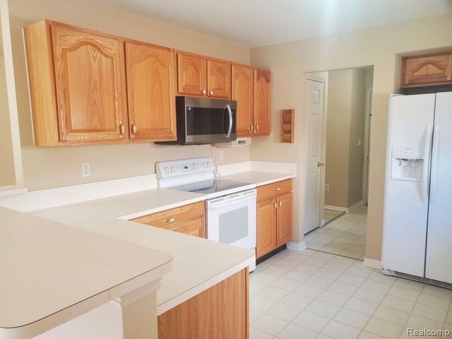 4198 Gardenia Drive, Sterling Heights, MI 48314