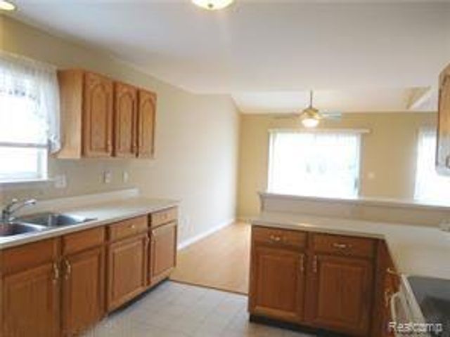 4198 Gardenia Drive, Sterling Heights, MI 48314