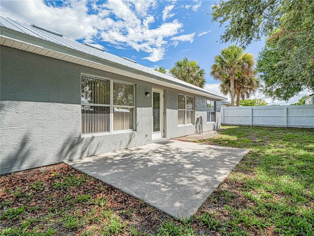 484 Seaside Terrace, Sebastian, FL 32958
