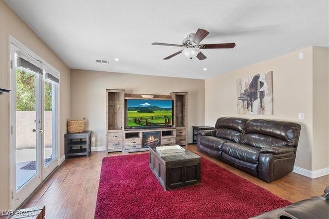 8228 Ocean Terrace Way, Las Vegas, NV 89128