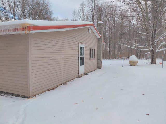 2240 E Haskell Lake Road, Harrison, MI 48625