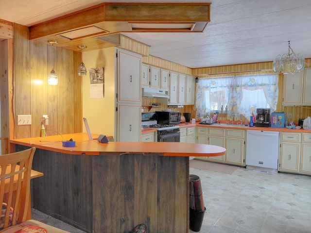 2240 E Haskell Lake Road, Harrison, MI 48625