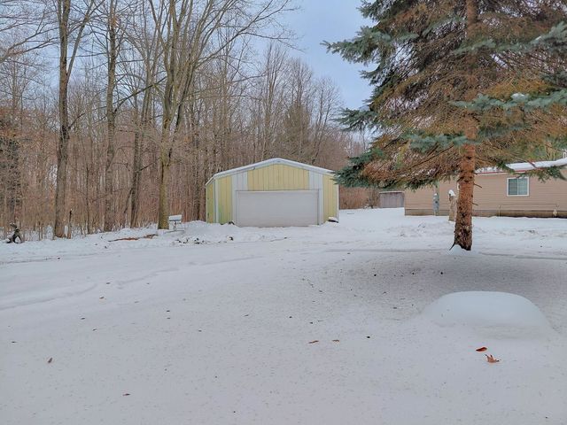 2240 E Haskell Lake Road, Harrison, MI 48625