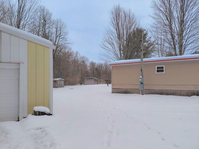 2240 E Haskell Lake Road, Harrison, MI 48625