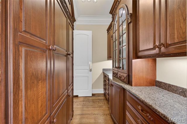 25 Fair Oaks Drive, St Louis, MO 63124