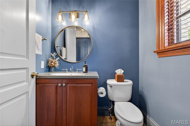 25 Fair Oaks Drive, St Louis, MO 63124