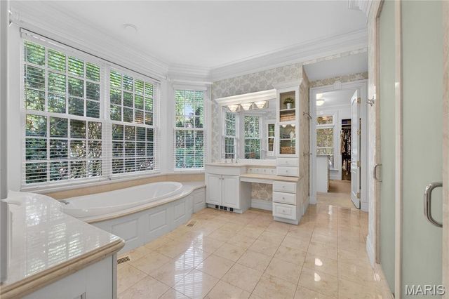 25 Fair Oaks Drive, St Louis, MO 63124