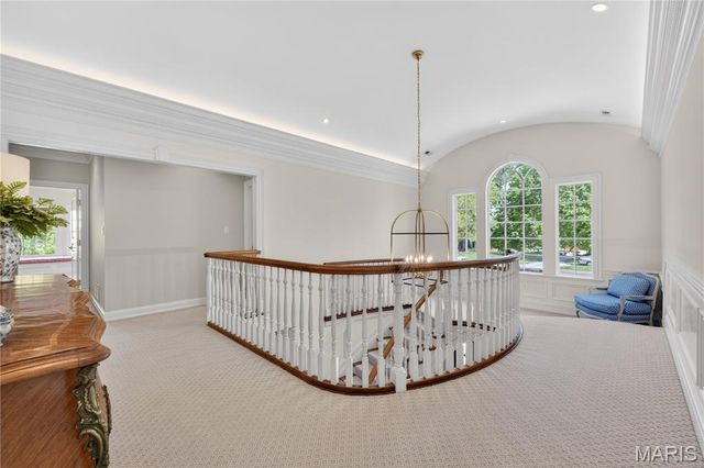 25 Fair Oaks Drive, St Louis, MO 63124