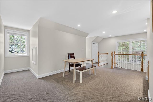 25 Fair Oaks Drive, St Louis, MO 63124
