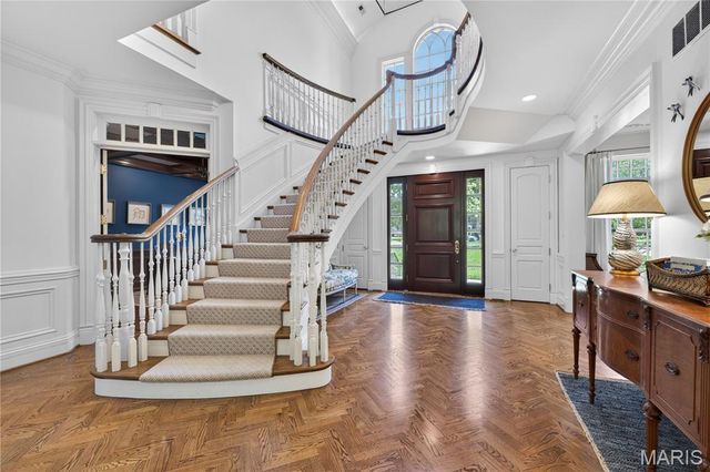 25 Fair Oaks Drive, St Louis, MO 63124