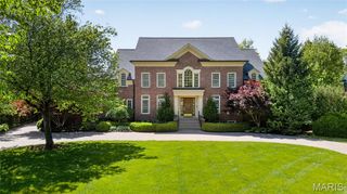 25 Fair Oaks Drive, St Louis, MO 63124