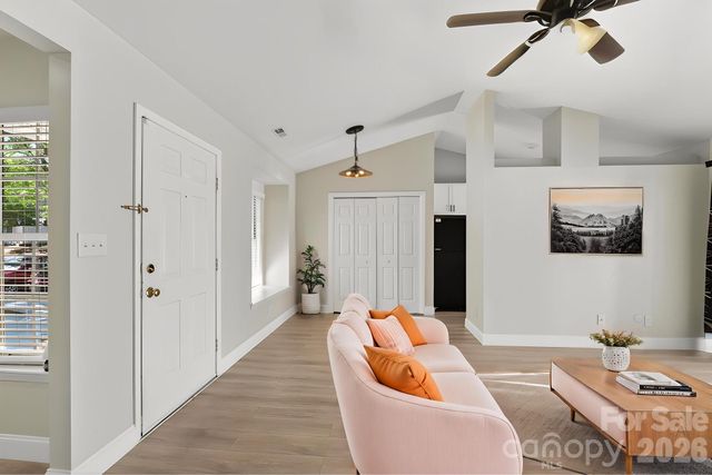 2705 Tiergarten Lane, Charlotte, NC 28210