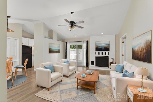 2705 Tiergarten Lane, Charlotte, NC 28210
