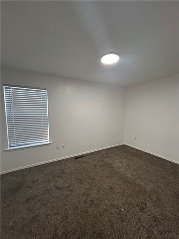 1855 W Deane Street A, Fayetteville, AR 72703