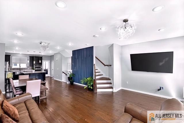 310 South Drive, North Brunswick, NJ 08902
