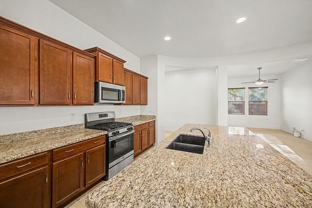 234 W Beverly Lane, Phoenix, AZ 85023