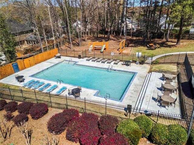 1996 Morning NW Walk, Acworth, GA 30102