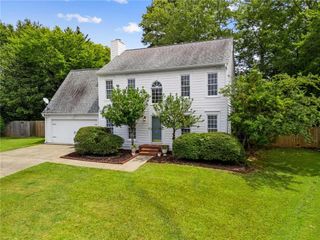 1996 Morning NW Walk, Acworth, GA 30102