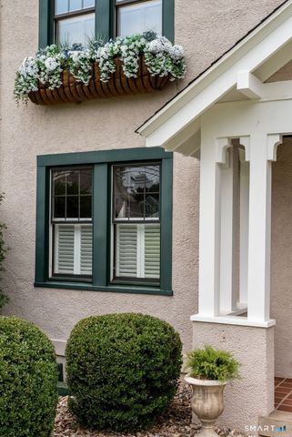 15 Sunset Terrace, West Hartford, CT 06107