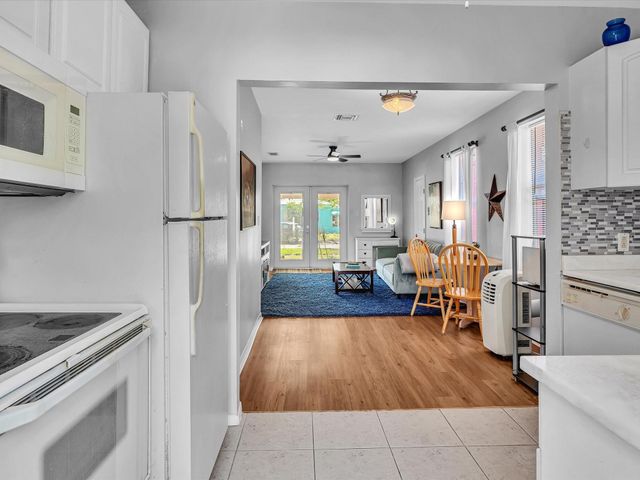 1835 Roosevelt Street, Hollywood, FL 33020