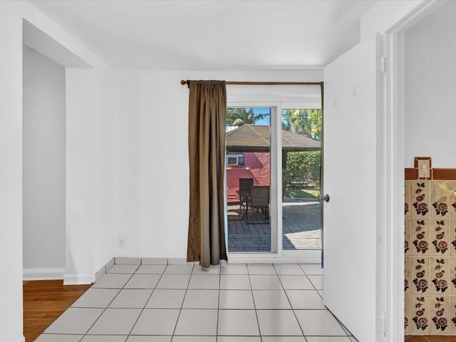 1835 Roosevelt Street, Hollywood, FL 33020