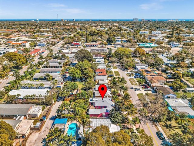 1835 Roosevelt Street, Hollywood, FL 33020