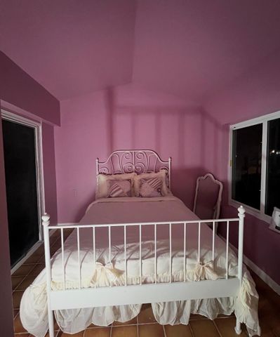 1835 Roosevelt Street, Hollywood, FL 33020