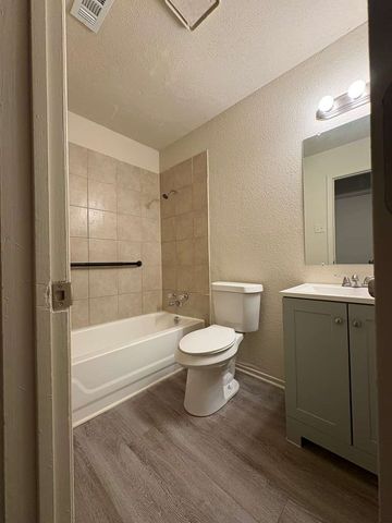 1201 Kimbrough Street, White Settlement, TX 76108