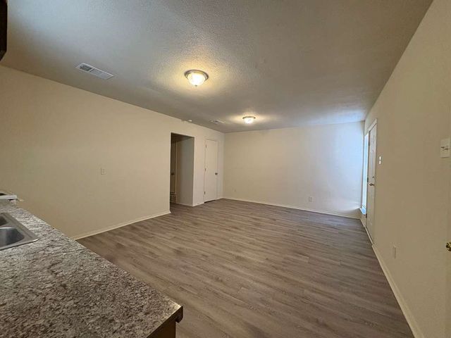 1201 Kimbrough Street, White Settlement, TX 76108