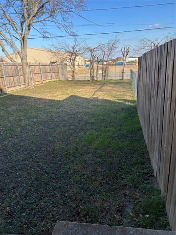 1201 Kimbrough Street, White Settlement, TX 76108