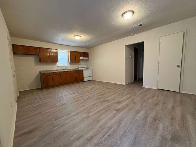 1201 Kimbrough Street, White Settlement, TX 76108