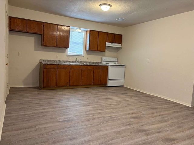 1201 Kimbrough Street, White Settlement, TX 76108