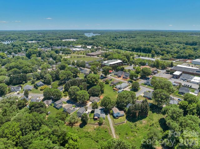 107 Howe Street, Belmont, NC 28012