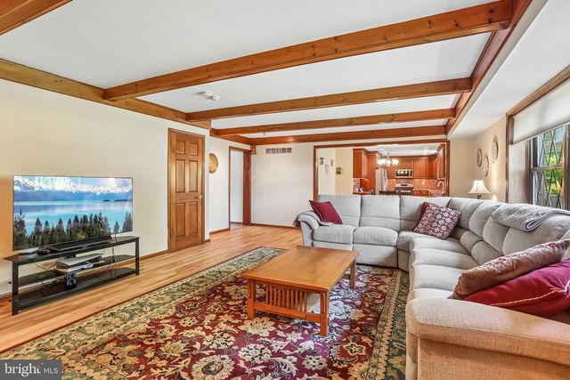642 FRIAR DR, Yardley, PA 19067