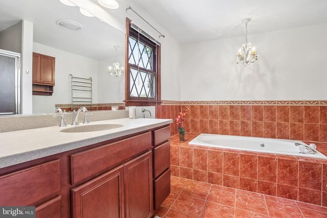 642 FRIAR DR, Yardley, PA 19067
