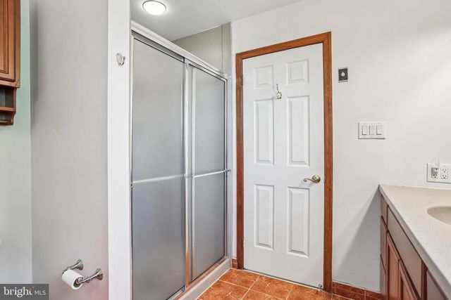 642 FRIAR DR, Yardley, PA 19067