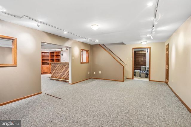 642 FRIAR DR, Yardley, PA 19067
