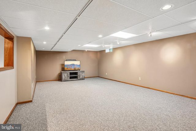 642 FRIAR DR, Yardley, PA 19067