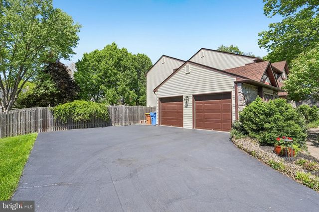 642 FRIAR DR, Yardley, PA 19067