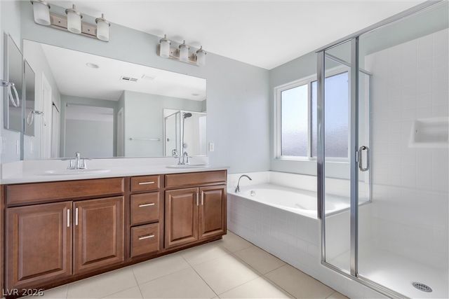 8076 Satin Carnation Lane, Las Vegas, NV 89166