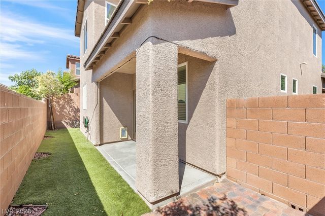 8076 Satin Carnation Lane, Las Vegas, NV 89166
