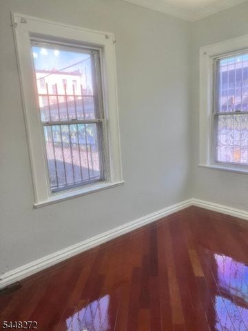 160 Brill St, Newark City, NJ 07105