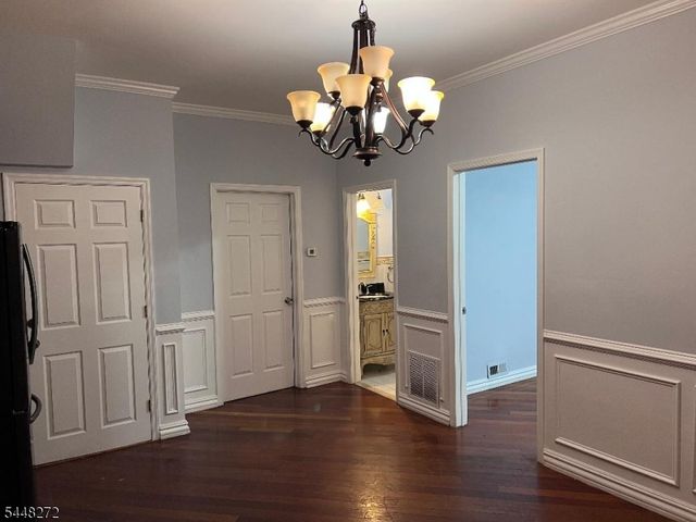 160 Brill St, Newark City, NJ 07105