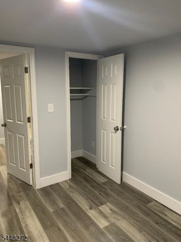 160 Brill St, Newark City, NJ 07105