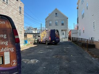 160 Brill St, Newark City, NJ 07105