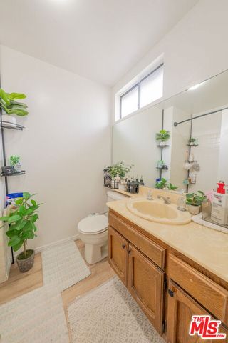 20737 Roscoe Boulevard 704, Winnetka (los Angeles), CA 91306