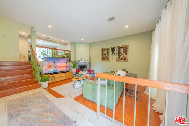 20737 Roscoe Boulevard 704, Winnetka (los Angeles), CA 91306