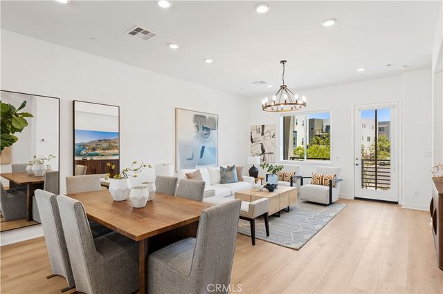 253 Sash, Irvine, CA 92618
